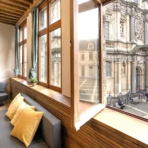 Apartment The Hendrik Square, Antwerpen